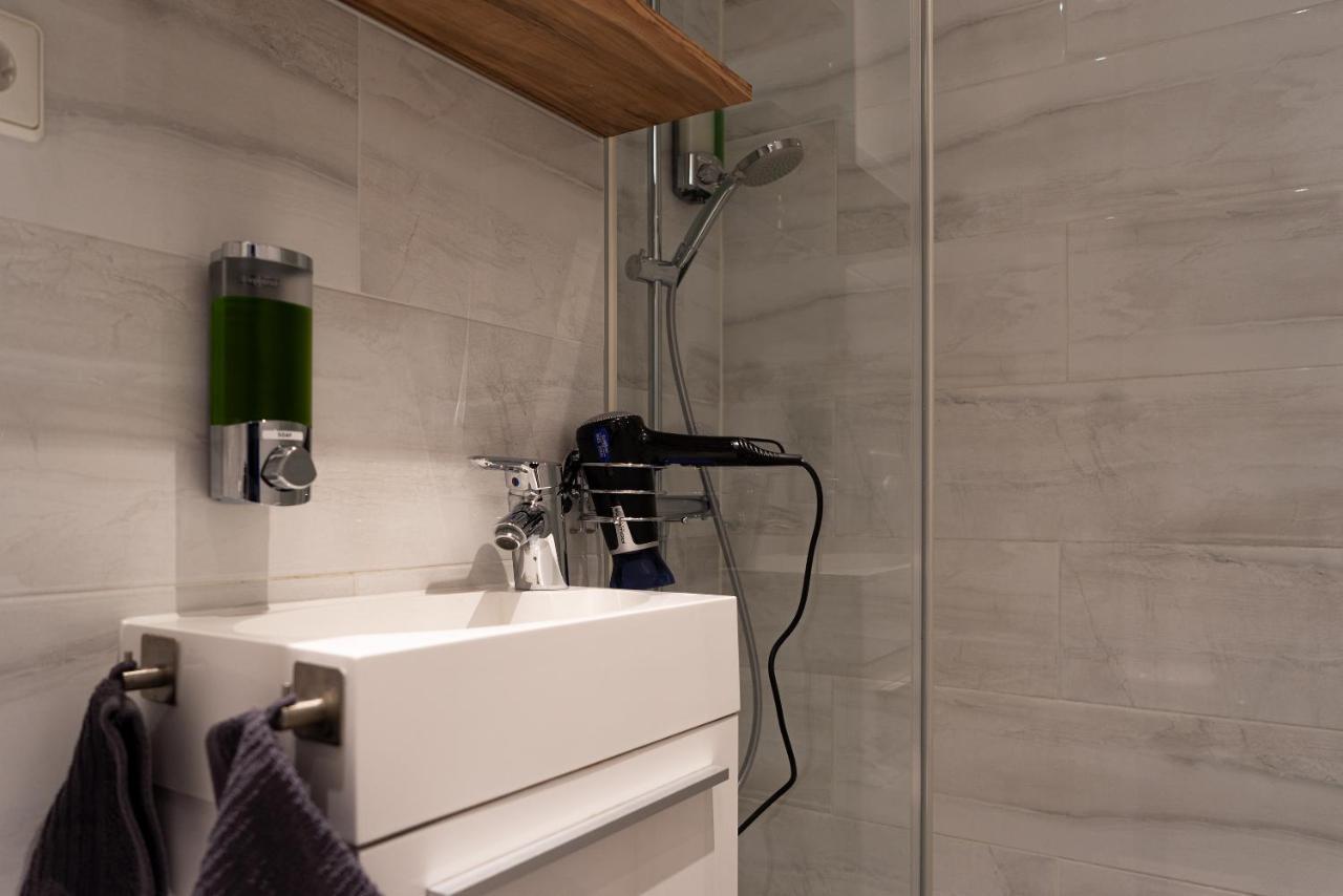 Studio 20Qm Mit Balkon Und Innenpool - 22030 Schluchsee Εξωτερικό φωτογραφία